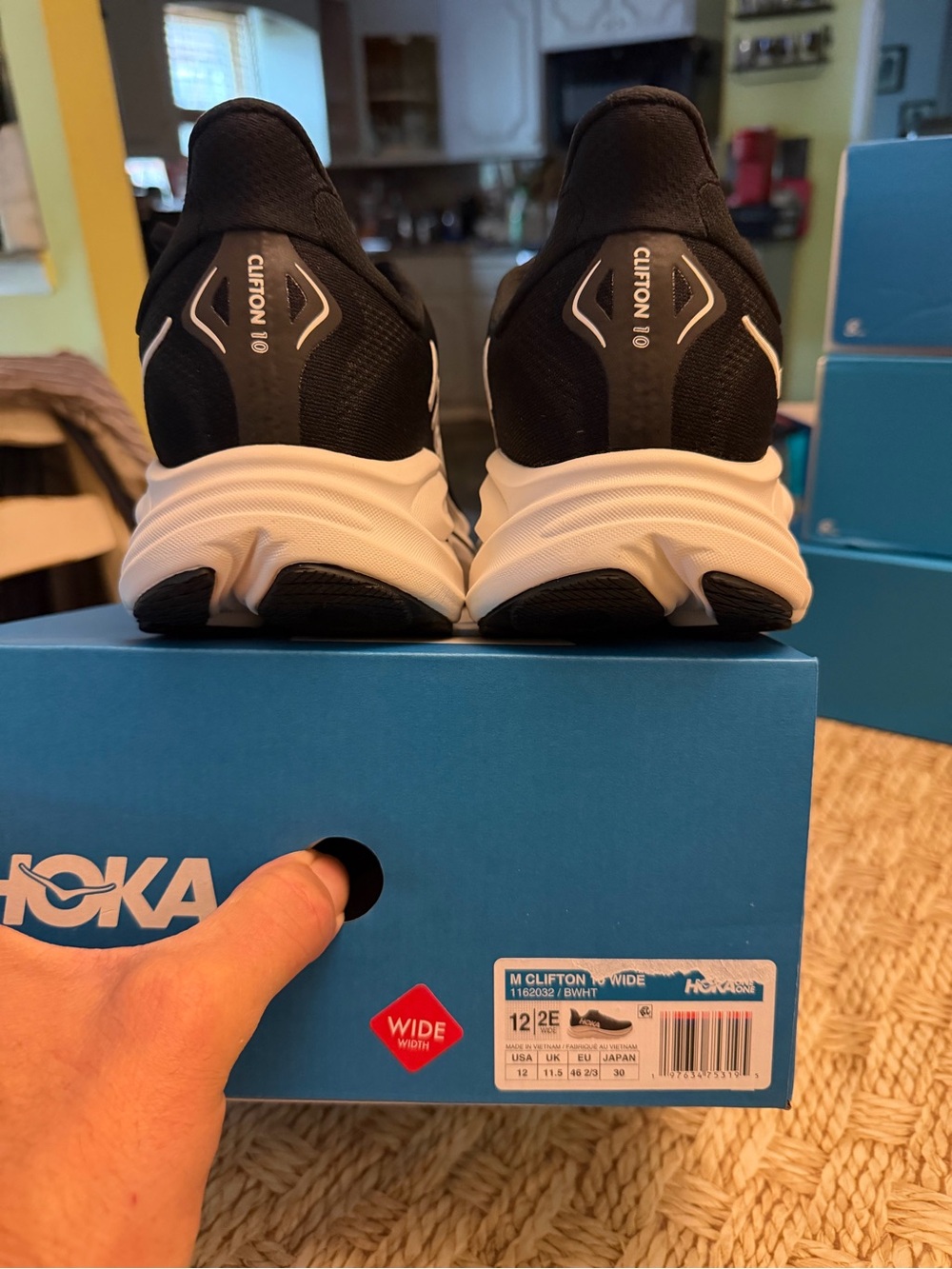 HOKA CLIFTON 10s sz 12 m 2e wide new in box $160 retail price!! - Picture 4 of 4